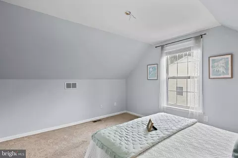 678 Wise Ave, Pasadena, MD 21122 photo 13