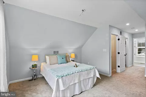 678 Wise Ave, Pasadena, MD 21122 photo 17