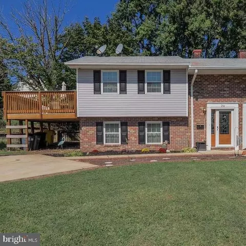 214 Atlanta Rd, Pasadena, MD 21122