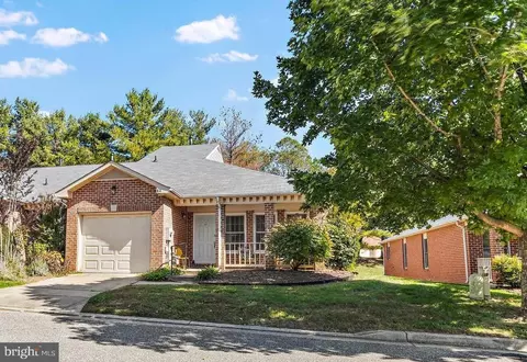 811 Midship Ct, Annapolis, MD 21401