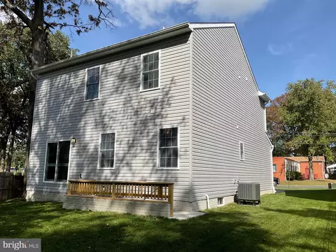 7798 Edgewood Ave, Pasadena, MD 21122 photo 11