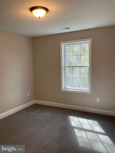 7798 Edgewood Ave, Pasadena, MD 21122 photo 27