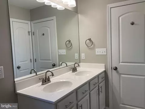 7798 Edgewood Ave, Pasadena, MD 21122 photo 30
