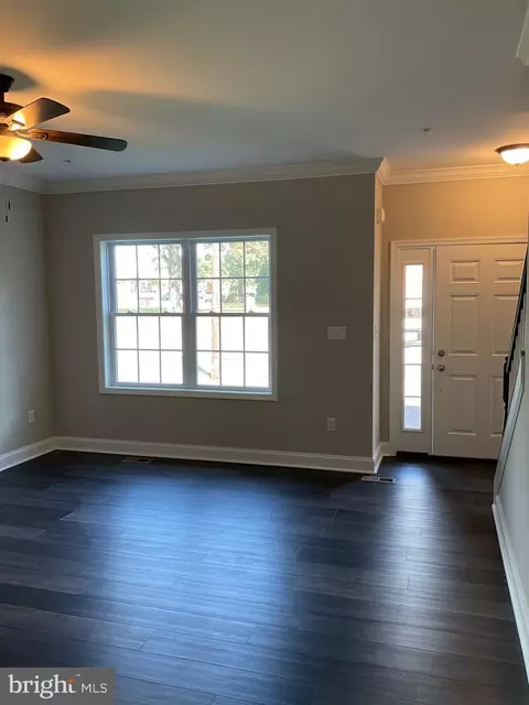 7798 Edgewood Ave, Pasadena, MD 21122 photo 9