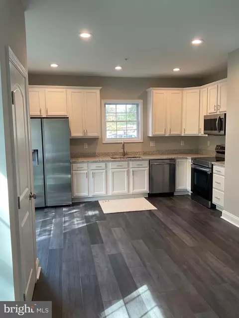 7798 Edgewood Ave, Pasadena, MD 21122 photo 7