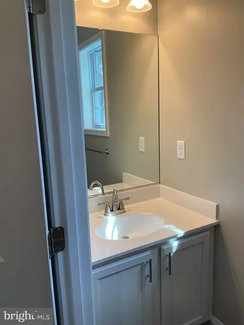 7798 Edgewood Ave, Pasadena, MD 21122 photo 23