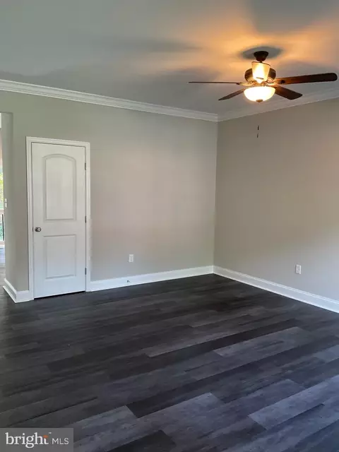 7798 Edgewood Ave, Pasadena, MD 21122 photo 8