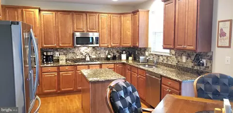315 Archer Ave, Linthicum Heights, MD 21090 photo 2