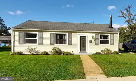 1804 Saunders Way, Glen Burnie, MD 21061