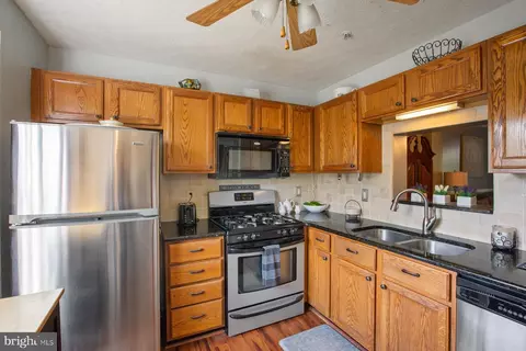 752 Pine Drift Dr, Odenton, MD 21113 photo 4