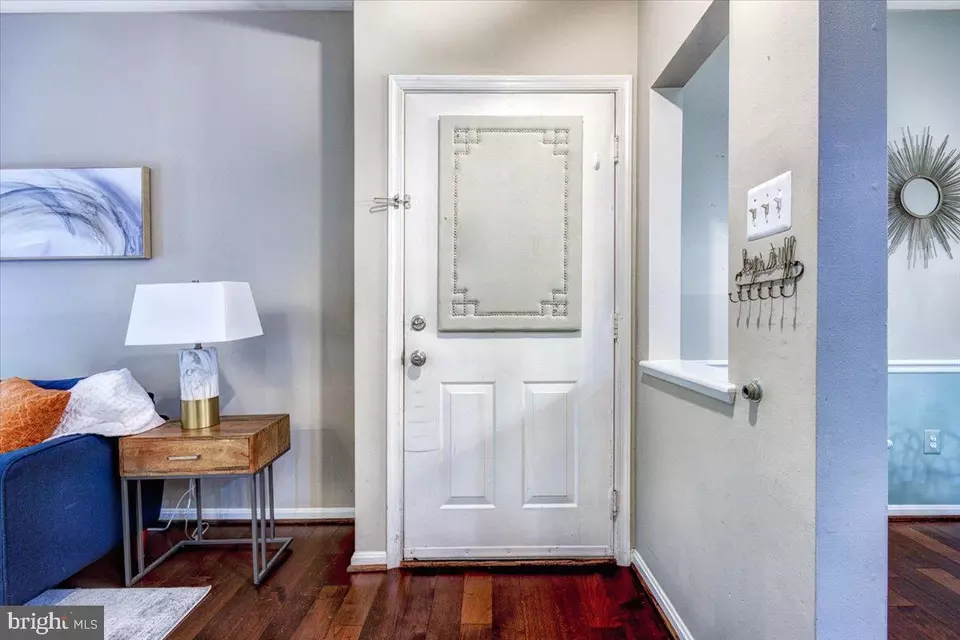  2700 Summerview Way #201, Annapolis, MD 21401 photo 2