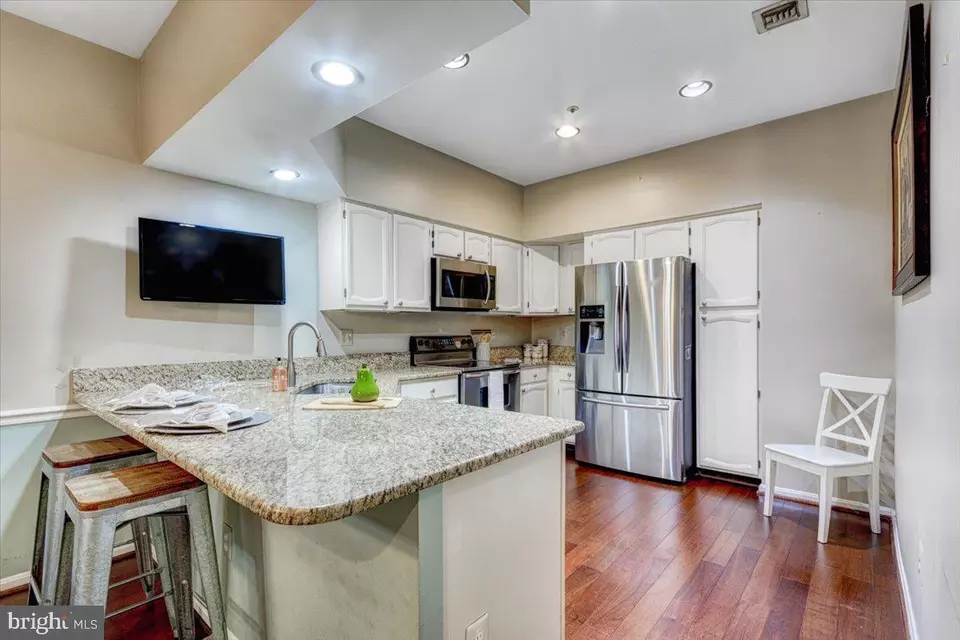  2700 Summerview Way #201, Annapolis, MD 21401 photo 4