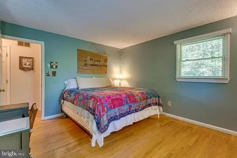 260 8th St, Pasadena, MD 21122 photo 26