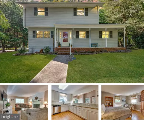 260 8th St, Pasadena, MD 21122