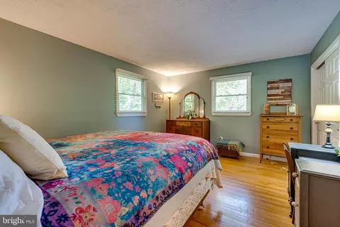260 8th St, Pasadena, MD 21122 photo 25