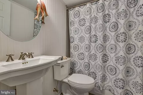 260 8th St, Pasadena, MD 21122 photo 13