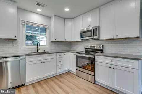 1746 Ullswater Pl, Crofton, MD 21114 photo 5
