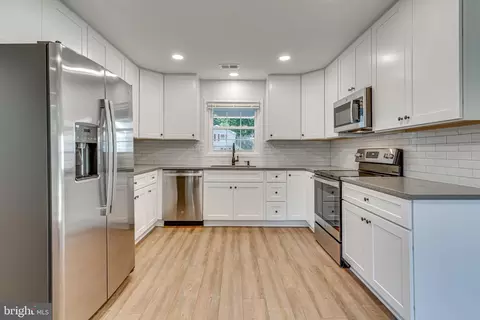 1746 Ullswater Pl, Crofton, MD 21114 photo 2