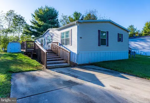 425 Dutch Dr, Lothian, MD 20711