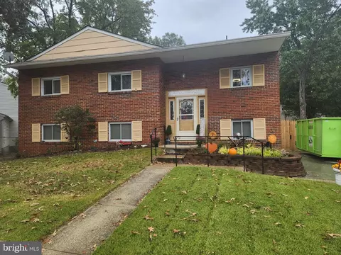 7931 Roxbury Dr, Glen Burnie, MD 21061