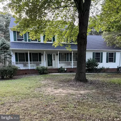 8297 Capel Dr, Pasadena, MD 21122