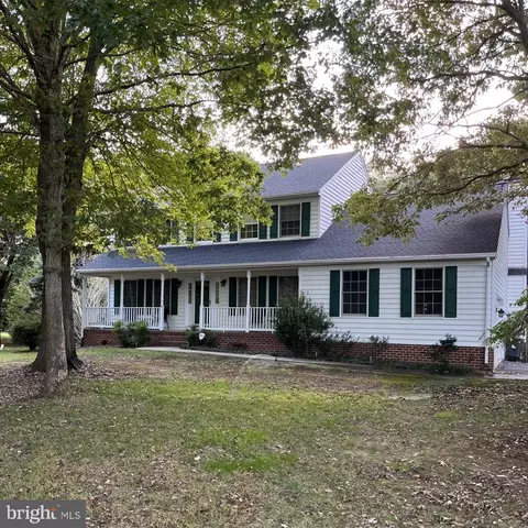 8297 Capel Dr, Pasadena, MD 21122 photo 2