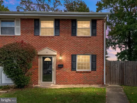 6 Birwood Ct, Pasadena, MD 21122 photo 3
