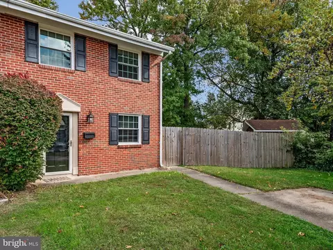 6 Birwood Ct, Pasadena, MD 21122 photo 2