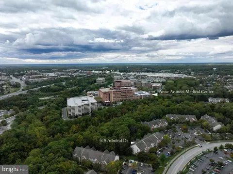 619 Admiral Dr #302, Annapolis, MD 21401