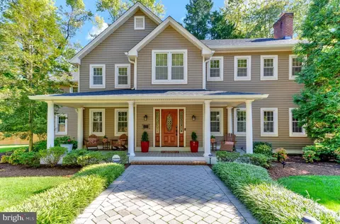1635 Saint Margarets Rd, Annapolis, MD 21409