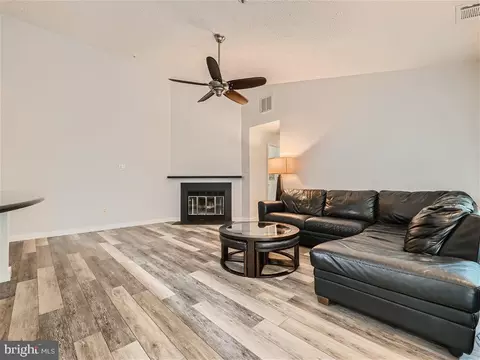691 Deering Rd #4K, Pasadena, MD 21122 photo 10
