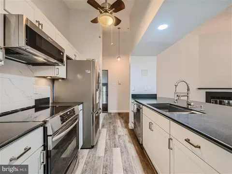 691 Deering Rd #4K, Pasadena, MD 21122 photo 7