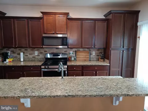 8543 Crooked Tree Ln, Laurel, MD 20724 photo 5