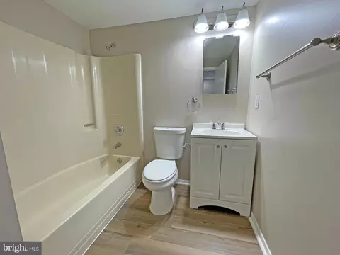 600 Hammonds Ct, Brooklyn, MD 21225 photo 25