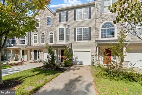 8202 Finchleigh St, Laurel, MD 20724