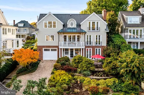 5 Revell St, Annapolis, MD 21401