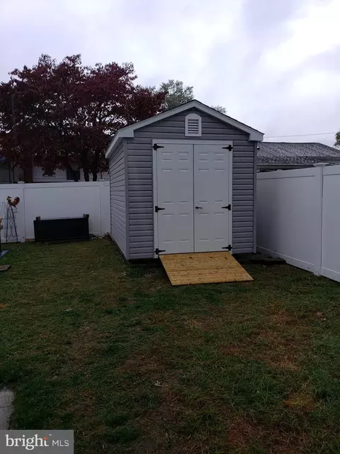 8458 Bedford Rd, Pasadena, MD 21122 photo 15