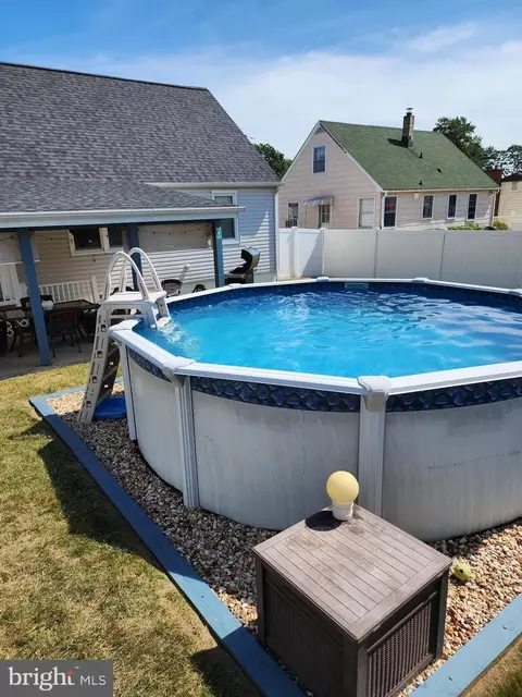 8458 Bedford Rd, Pasadena, MD 21122 photo 9