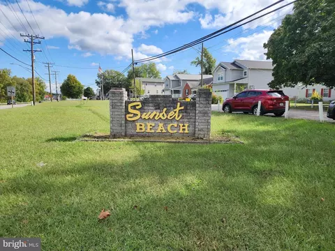 8458 Bedford Rd, Pasadena, MD 21122 photo 16