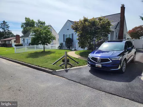 8458 Bedford Rd, Pasadena, MD 21122