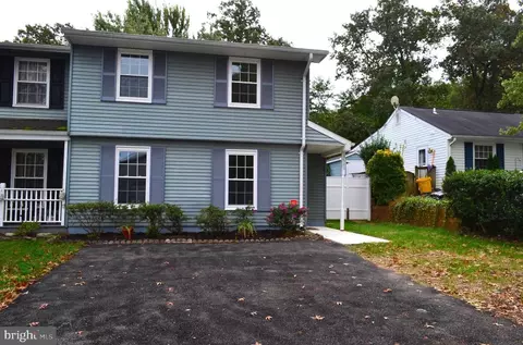 3525 Old Crown Dr, Pasadena, MD 21122