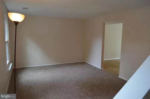 3525 Old Crown Dr, Pasadena, MD 21122 photo 7