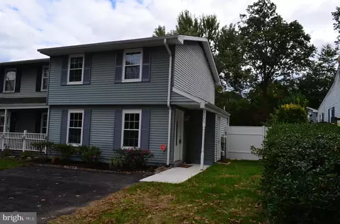 3525 Old Crown Dr, Pasadena, MD 21122 photo 3