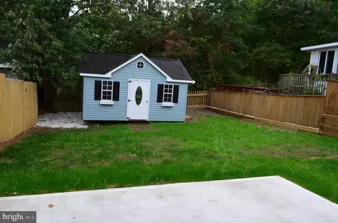 3525 Old Crown Dr, Pasadena, MD 21122 photo 4