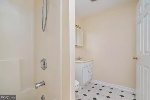 705 203rd St, Pasadena, MD 21122 photo 21