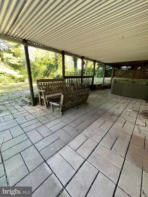 515 Oak Rd, Pasadena, MD 21122 photo 12