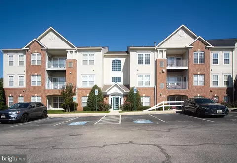 2504 Amber Orchard Ct W #101, Odenton, MD 21113