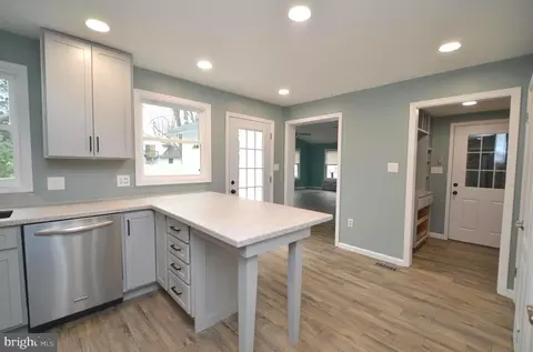642 Gull Dr, Deale, MD 20751 photo 9