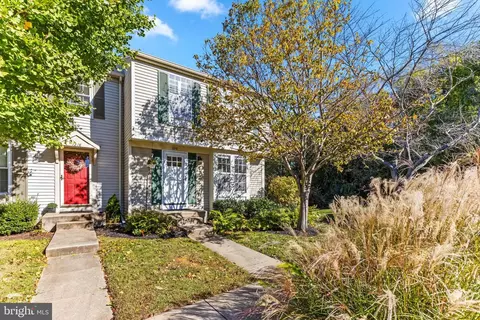 1216 Quaker Ridge Dr, Arnold, MD 21012