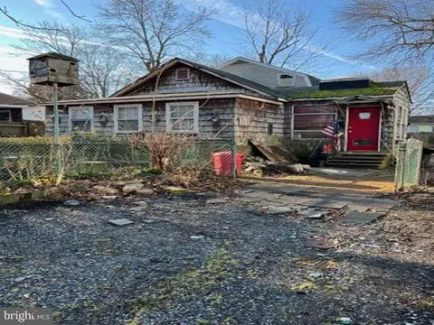 1532 Mayfield Rd, Edgewater, MD 21037